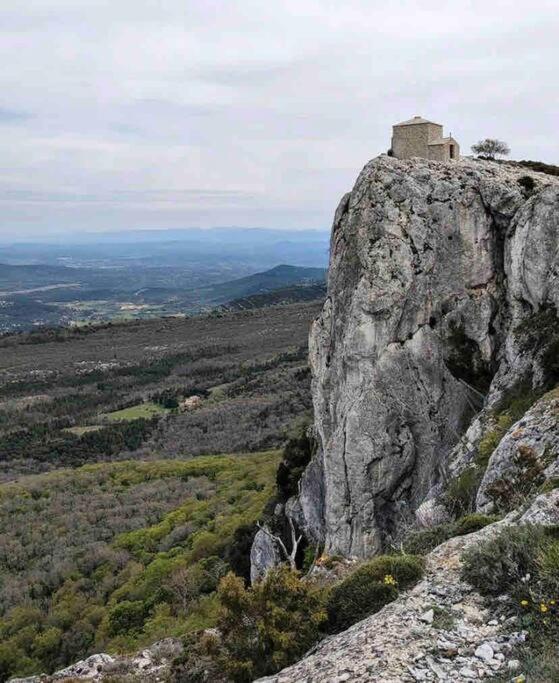 Tiny Liloumaca Coeur Ste Baume Βίλα Plan d'Aups Εξωτερικό φωτογραφία